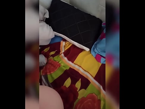 ❤️ 내 룸메이트는 남편이 휴가를 가기 때문에 집에 혼자 있고 나는 기회를 잡고 그녀와 섹스하고 그녀의 엉덩이를 우유로 채 웁니다. ❌ 포르노 우리